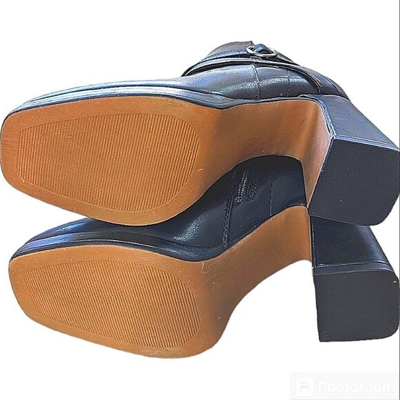 Kenzie Black Vegan Leather Zip Up 3.5"  Block Heel Square Toe Booties size 8 - Picture 11 of 14